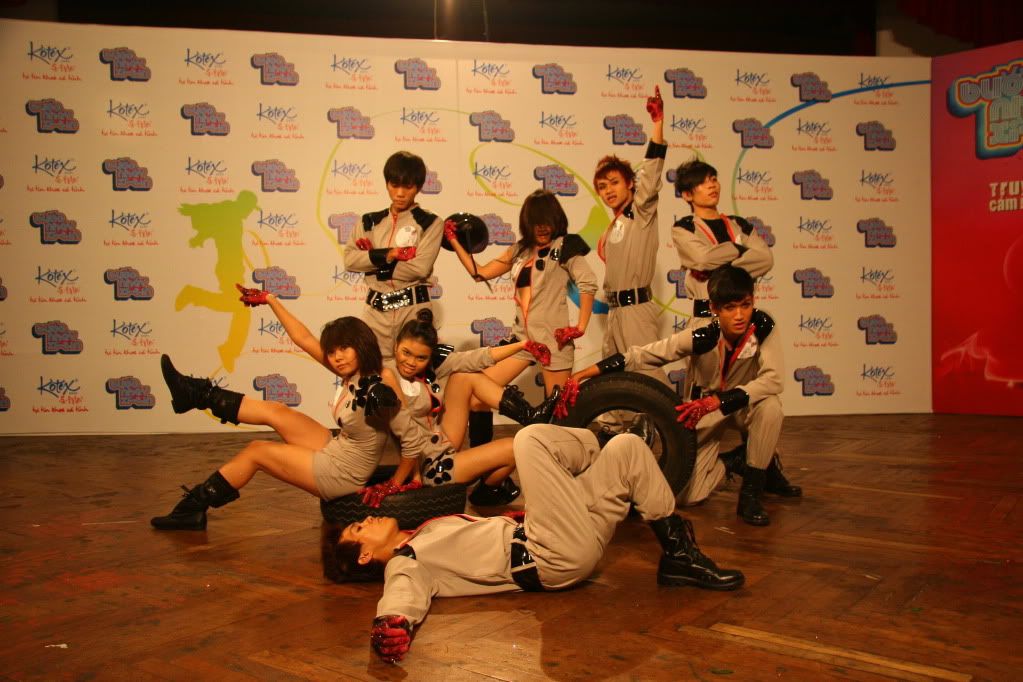 Thông tin về chương trình bước nhảy xì tin 2010 - 7