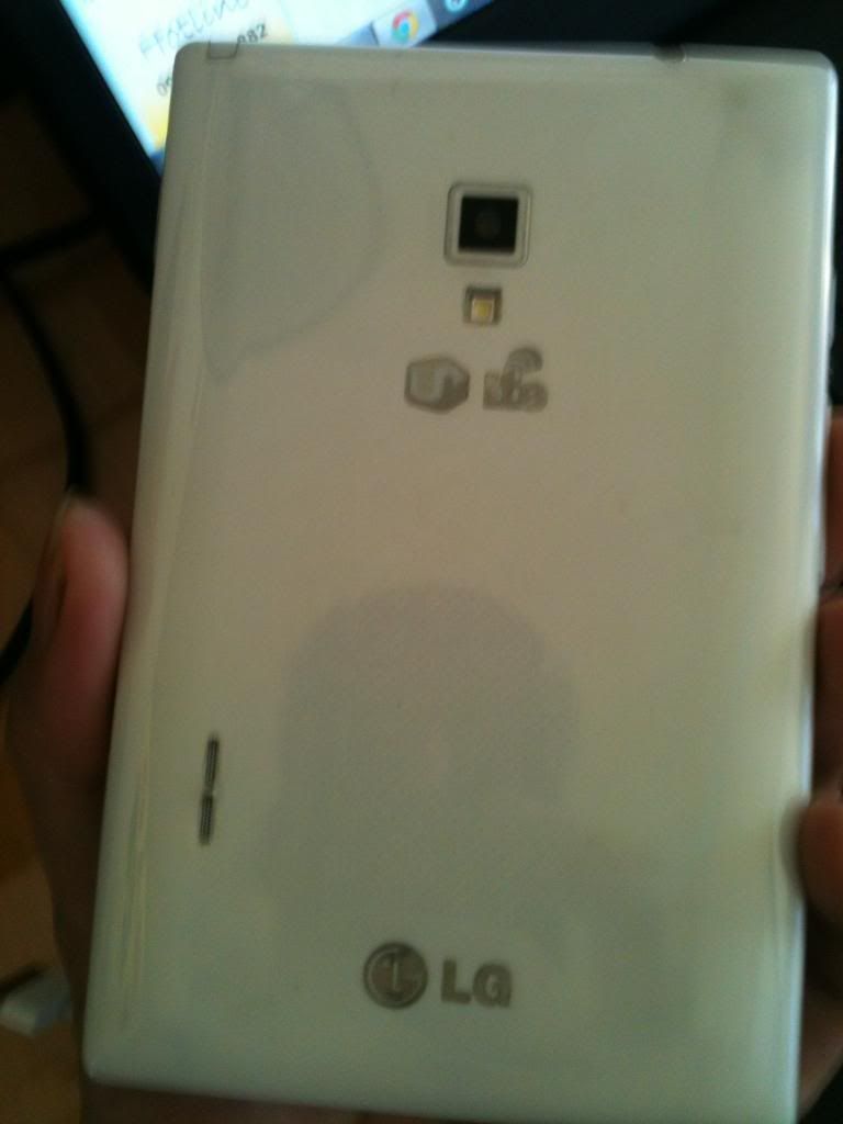Bán LG Vu2 màu trắng 99% - 1