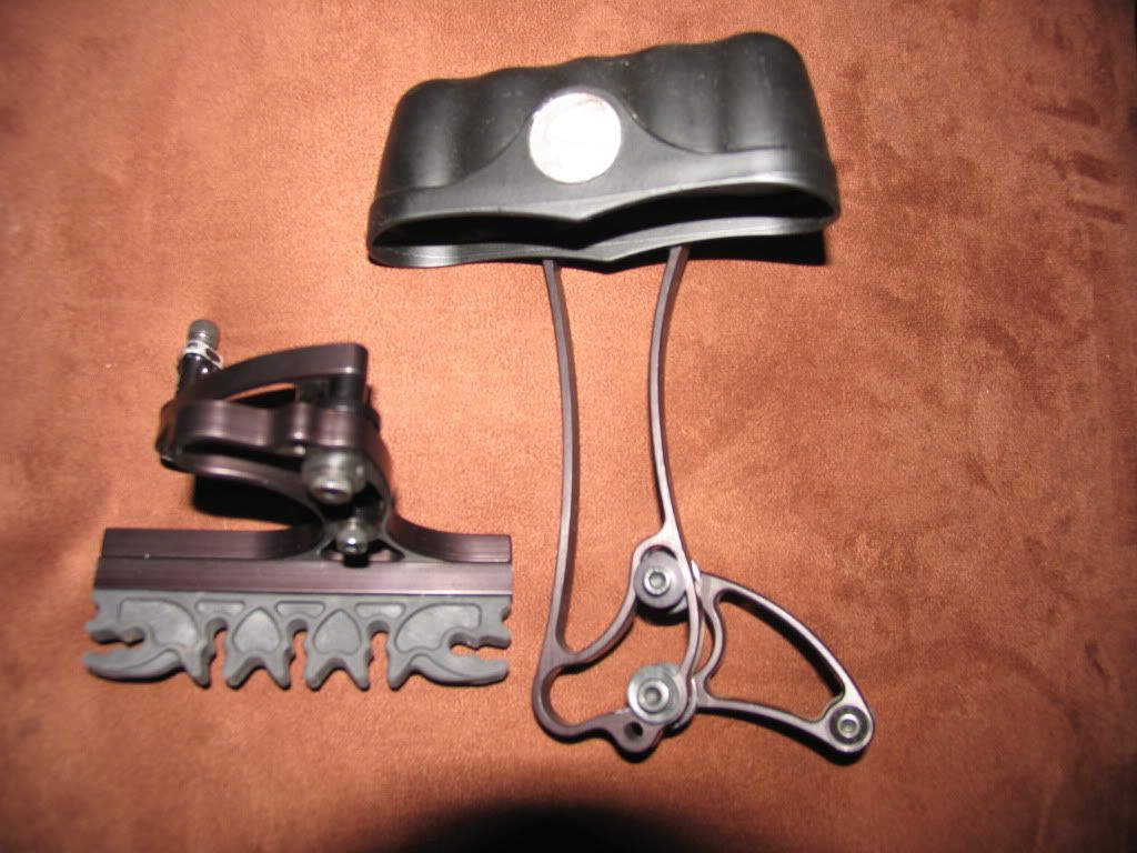 2 pc Elite Quiver Archery Addix