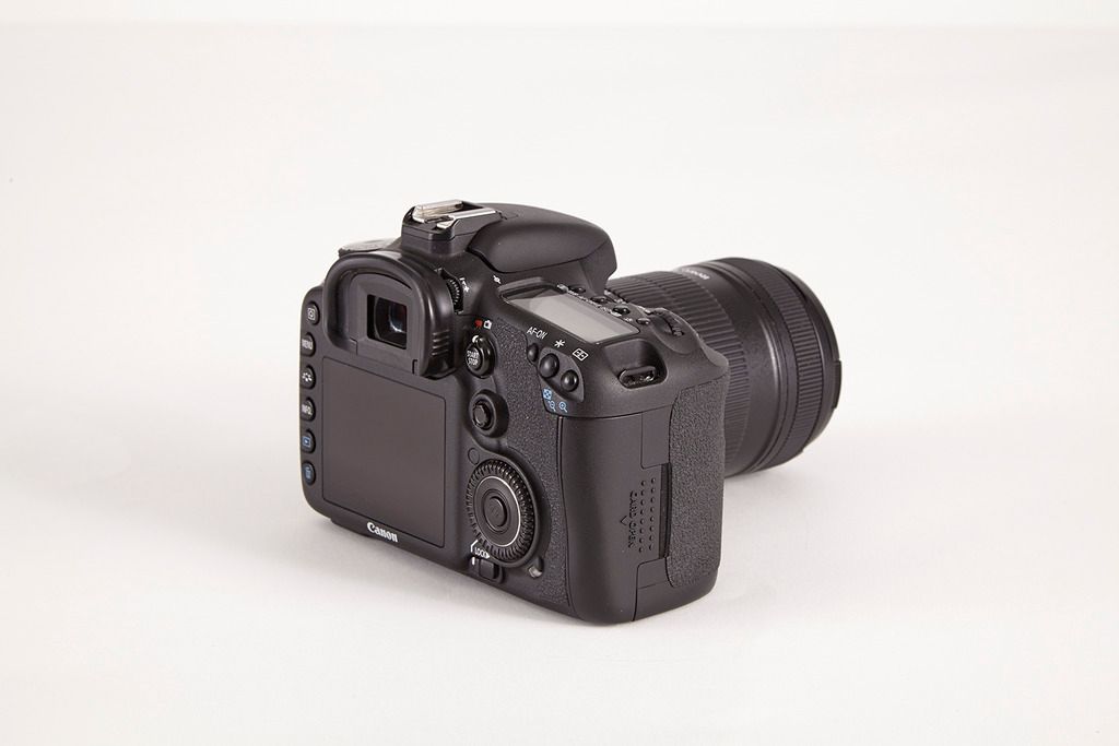 IMAGE: http://i1018.photobucket.com/albums/af307/aaronaacosta/Canon%207D_0005_zpsoypudgun.jpg