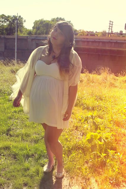 Jessica Ip Plus Size Fashion Blogger Toronto plusblogger new look dress angelic