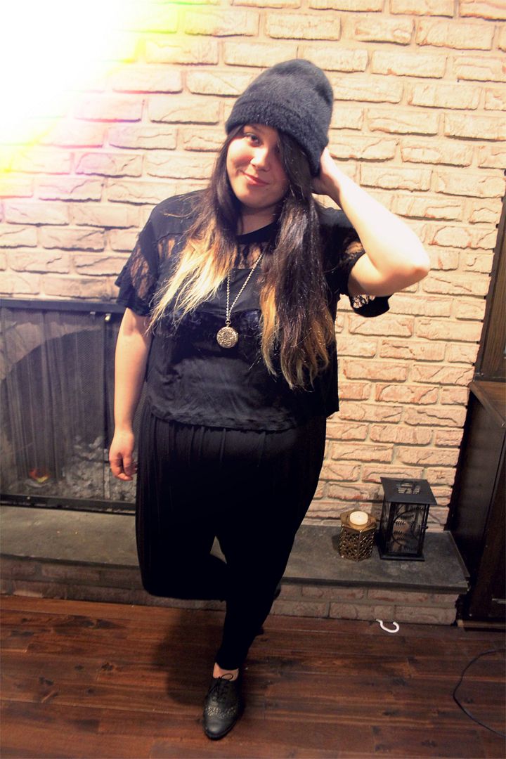 Jessica Ip, Plus Size Fashion, Full Figured Fashion, Plus Size Blogger, Toronto, Canada, Beanie, Plus Size Harem Pants, Plus Size Crop Top, Plus Size Crop, Plus Size Lace Crop Top, Lace Crop Top, Brogues, Plus Style, Fatshion February, Fatshion, Twinsies