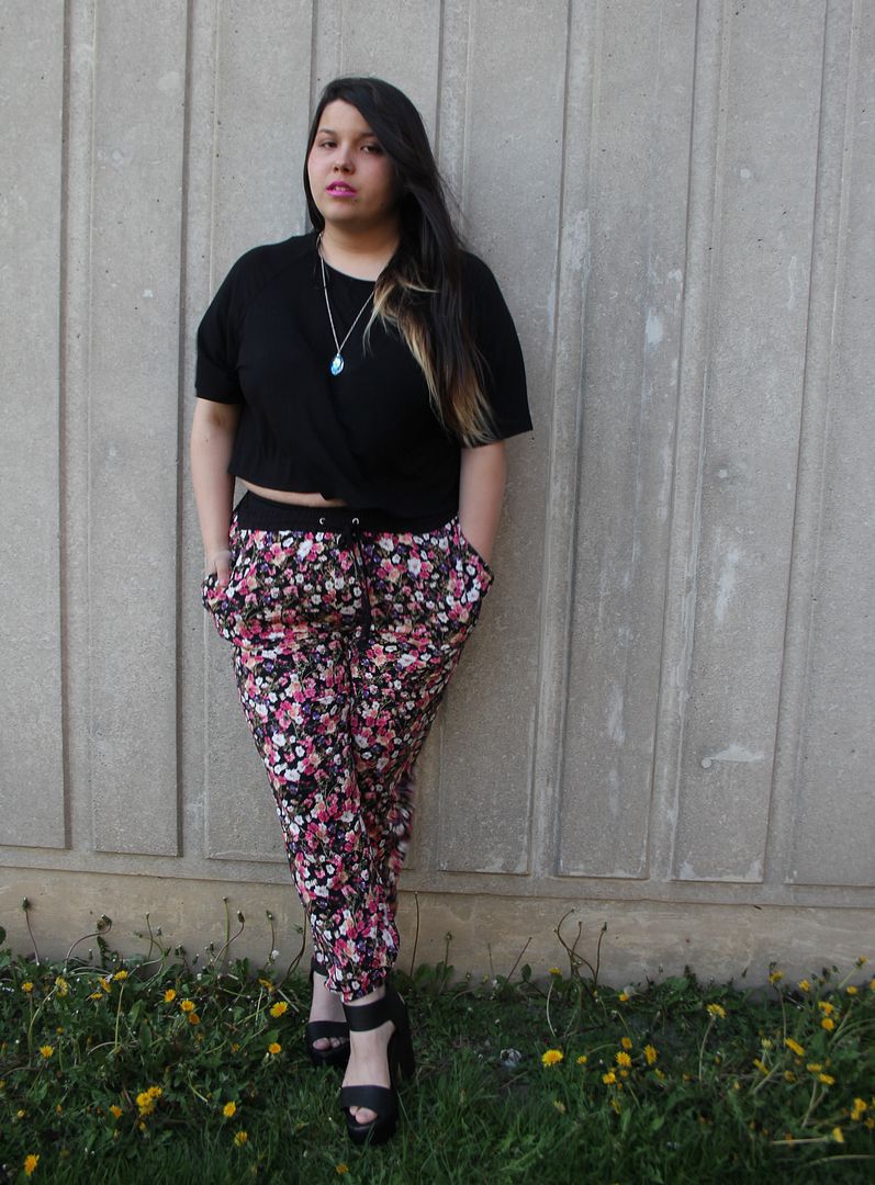 plus size new look floral black slim joggers harem pants plus size fashion flower power jessica ip clothes and shit 