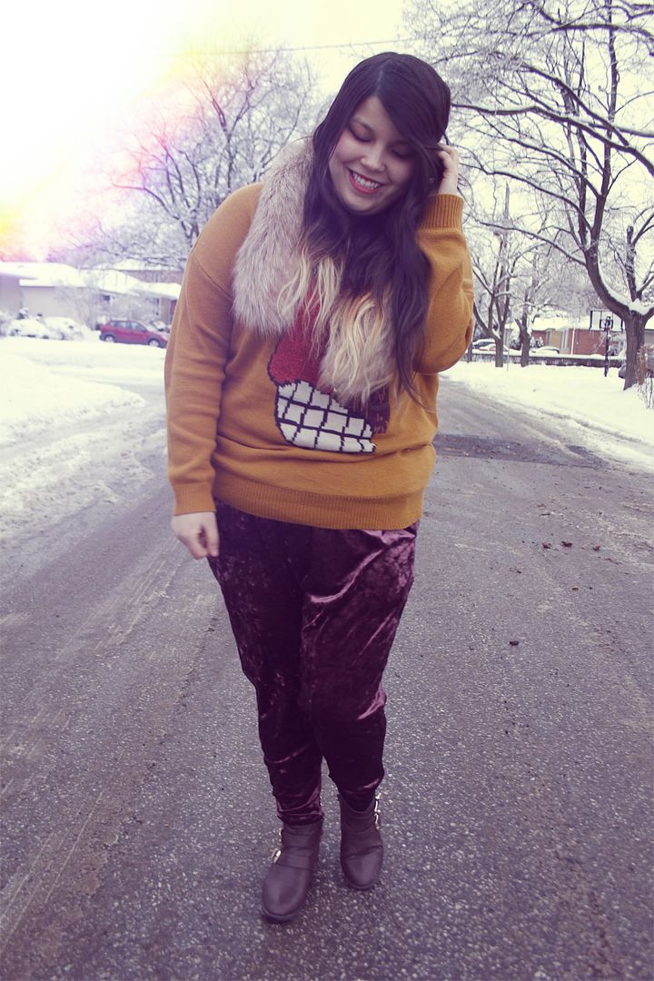 Jessica Ip Plus Size Fashion Blogger Toronto Fur Velvet Harem Pants Urban Outfitters Outfit