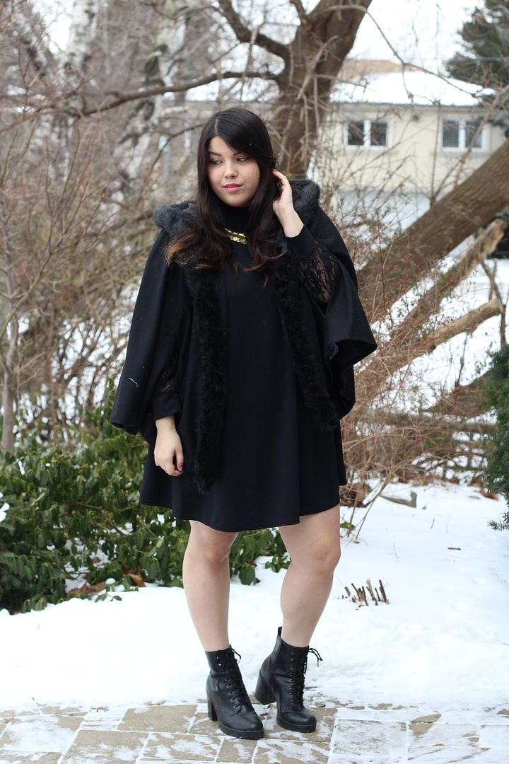 Yours Clothing Faux Fur Cape Lace Dress Plus Size Fashion Toronto Canadian Plus Size Fashion