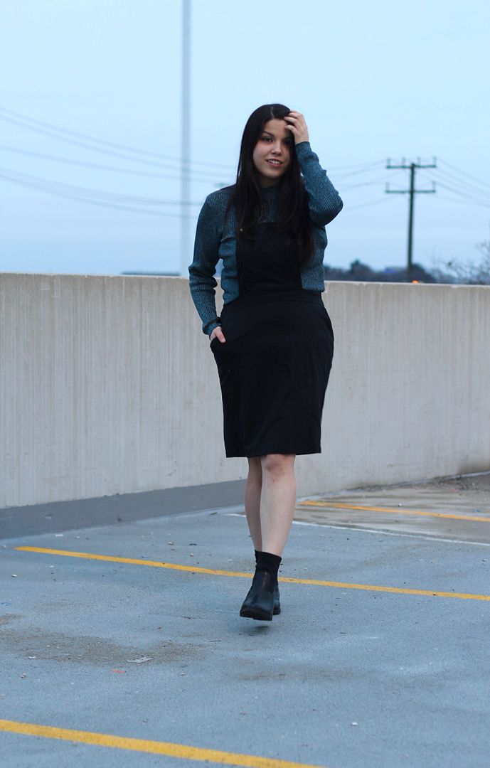 inbetweenie fashion plus size fashion junarose jumper sparkly turtleneck new look black slouchy boots toronto fashion canada