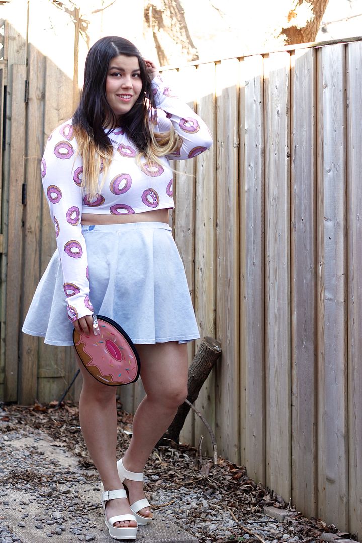 plus size fashion donuts donut drop dead crop top donut clutch plus size blogger canada fat fashion