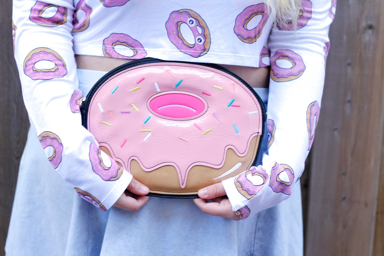 plus size fashion donuts donut drop dead crop top donut clutch plus size blogger canada fat fashion