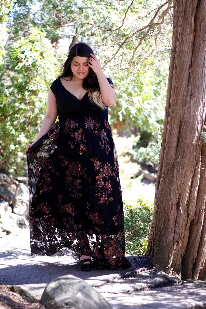 plus size fashion lakshmi gown bronze igigi fancy sequin formal plus size canada fashion blogger