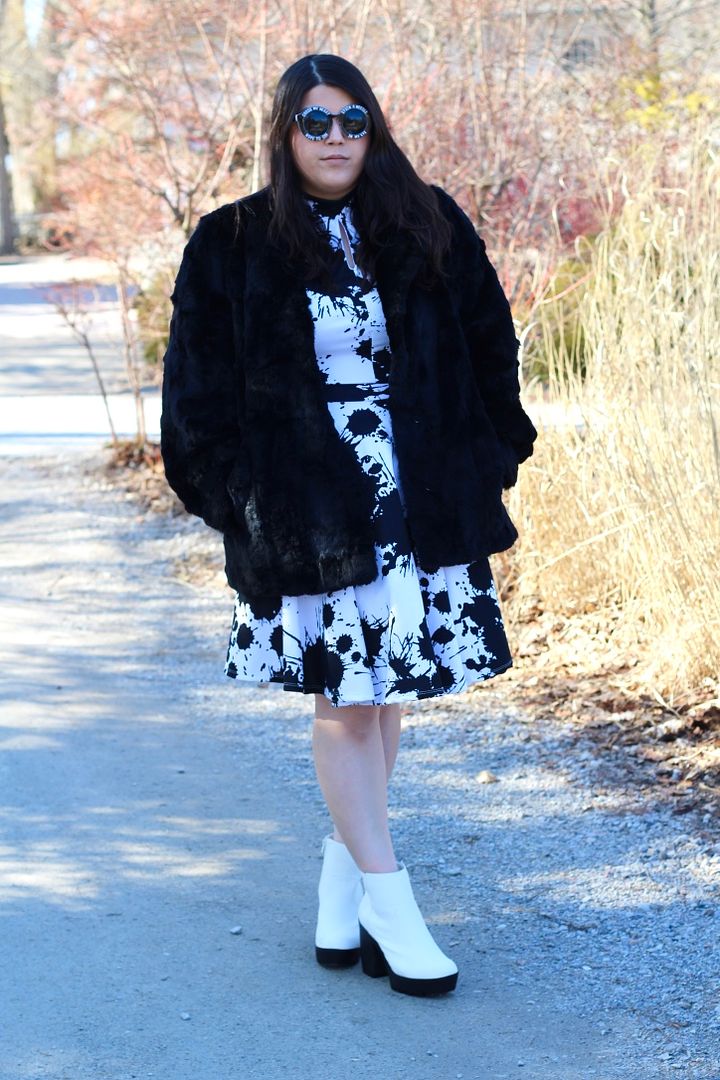 plus size fashion fashion to figure canada plus size blogger toronto Jessica Ip fat fashion plus size faux fur jacket