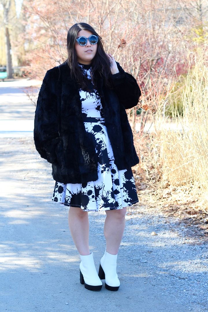 plus size fashion fashion to figure canada plus size blogger toronto Jessica Ip fat fashion plus size faux fur jacket