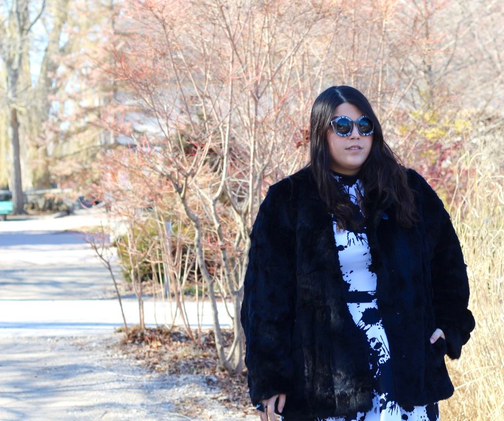 plus size fashion fashion to figure canada plus size blogger toronto Jessica Ip fat fashion plus size faux fur jacket