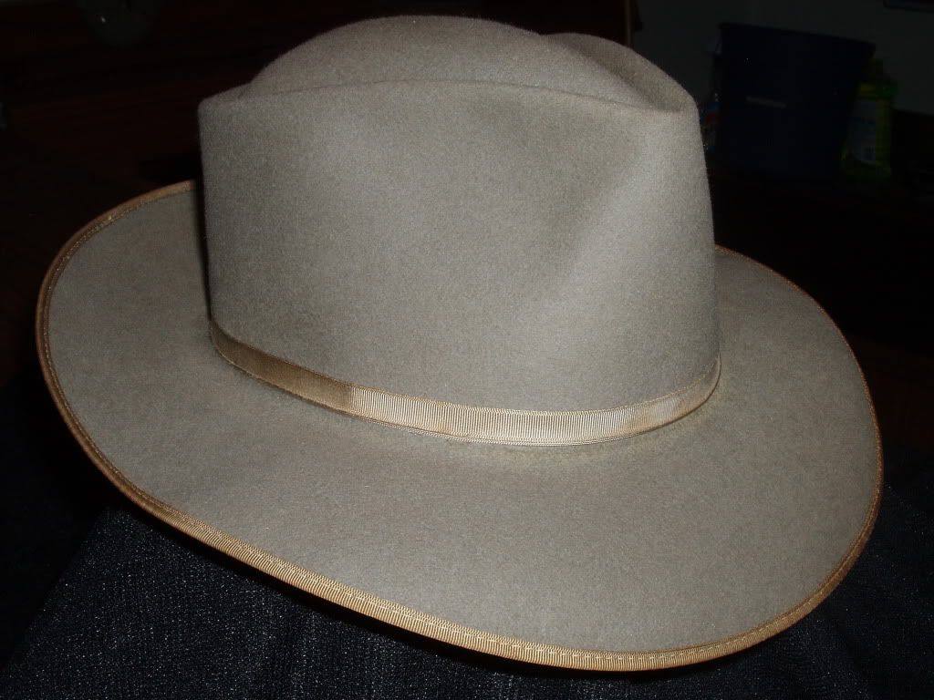 Hat3010.jpg